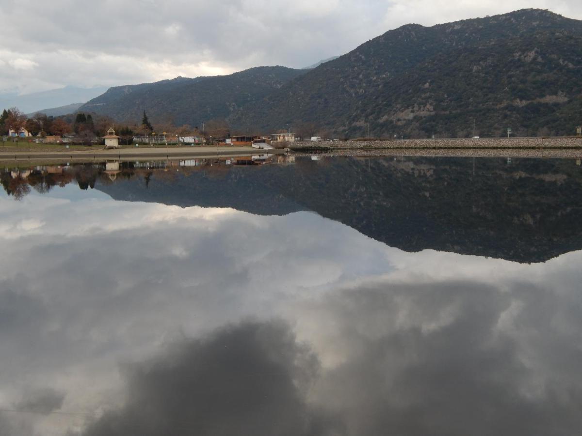 Apartmán Studio Pres Du Lac De Montagne Vinca Exteriér fotografie